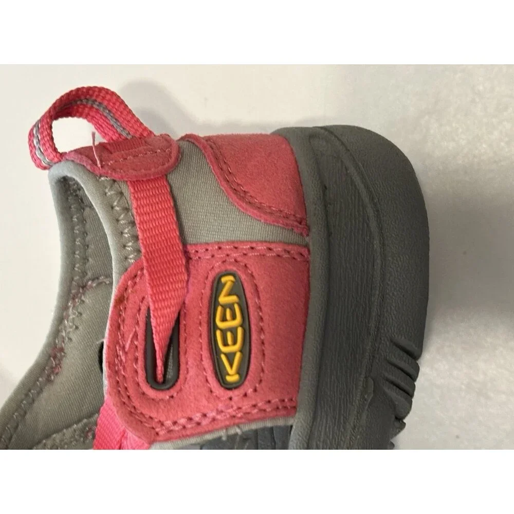 Keen Whisper Sandals Girl's Sz 2 Hot Pink Quick Tie Hiking Camping Water Shoe